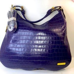 New purple Adrienne Vittadini purse with extra straps